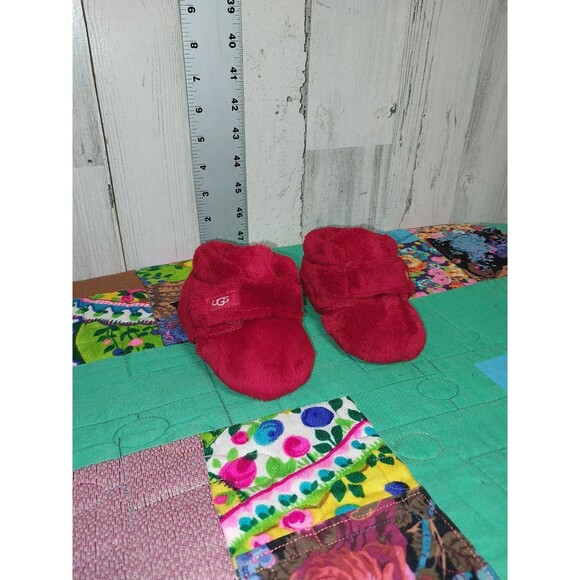 Ugg Red Baby Slippers 11034971 Size 02/03 - Picture 1 of 7